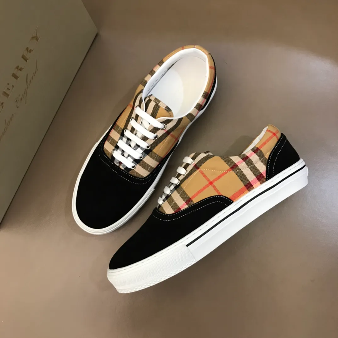 p360 "Burberr*" new men's classic low-top sneakers, reinterpreted with retro plaid cotton and cowhide materials, decorated with a new brand logo. First-layer sheepskin lining, embossed Burberry logo on the heel, original TPU outsole, size 38-44